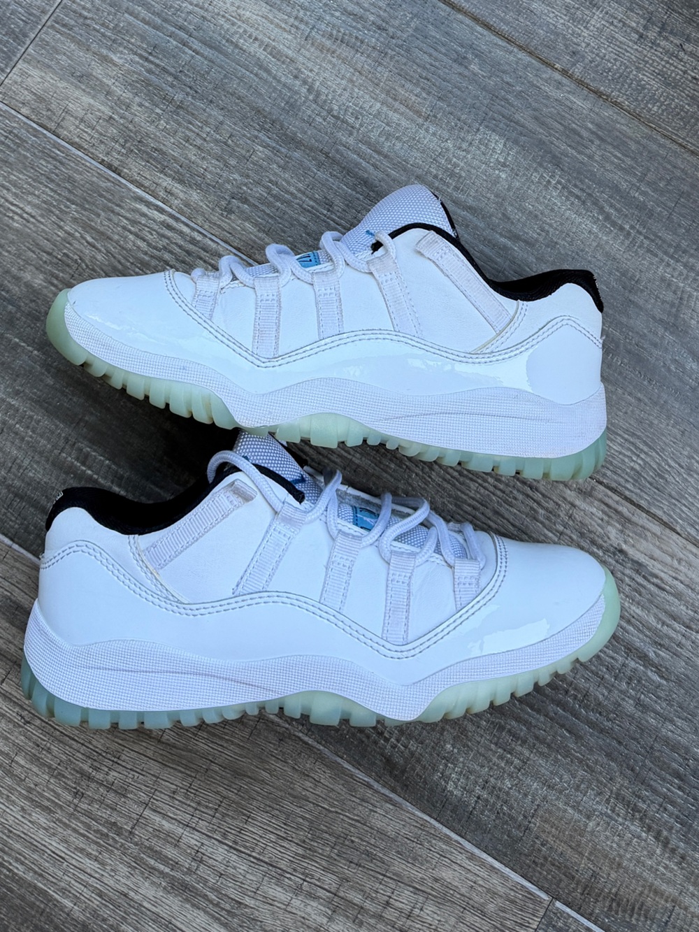 Jordan 11 Retro Low Legend Blue 2y - Picture 1 of 6